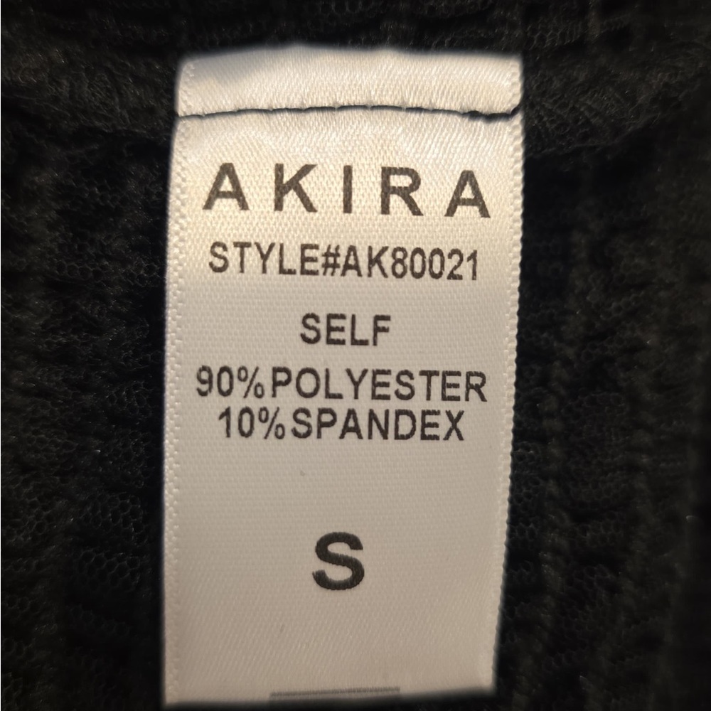 Akira Black Top - Picture 6 of 6